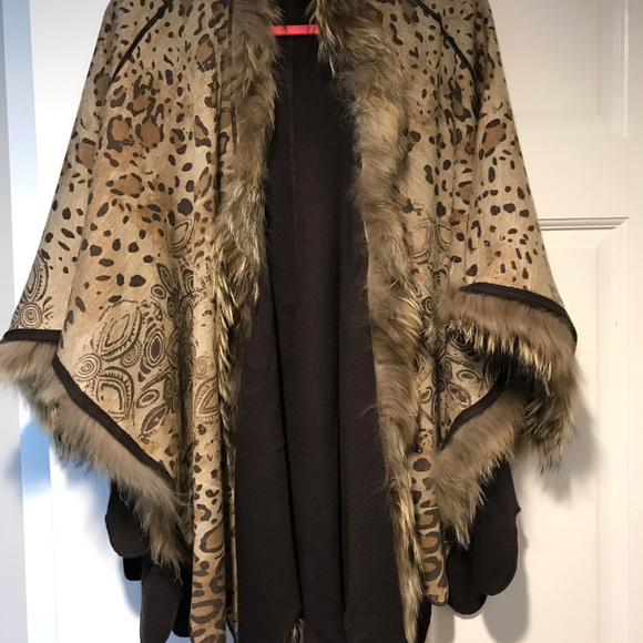 Reversible Leopard Print and Brown wool shawl cape - Picture 1 of 7